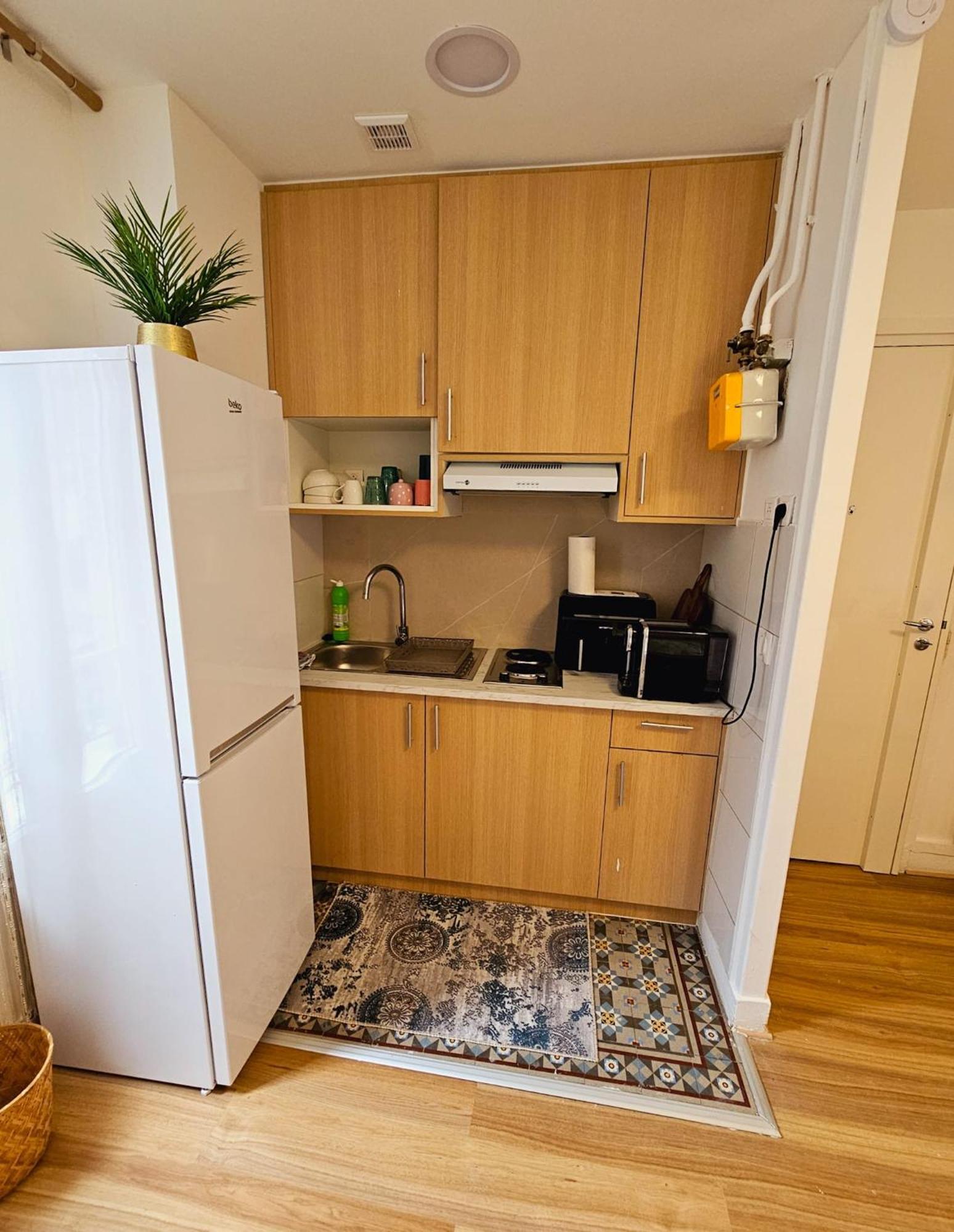 Alaya Apartment Безон Екстериор снимка